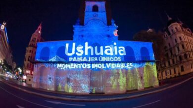 Photo of LA MUNICIPALIDAD DE USHUAIA PRESENTÓ EL DESTINO CON UN MAPPING EN EL CABILDO DE BUENOS AIRES