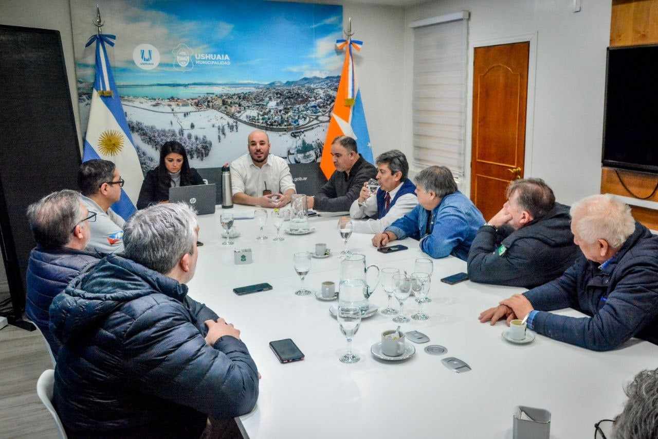 Photo of EL EJECUTIVO DE USHUAIA APELARÁ EL FALLO DEL JUZGADO CORRECCIONAL Y SOSTIENEN LA FACULTAD DE REGULAR EL TRANSPORTE